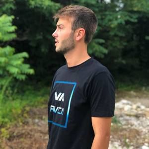 Meet your Posher, Luis